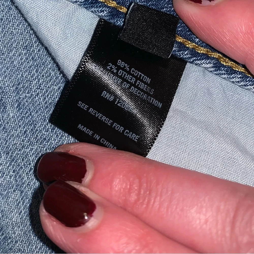 Hot Topic Distressed Skull Shorts - Picture 8 of 11